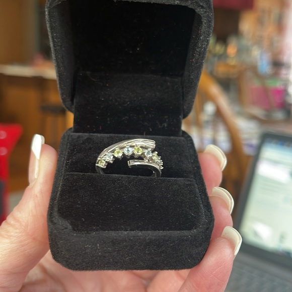 Prong Set Aquamarine and Peridot Signed 925 Bypass Ring - Picture 15 of 15